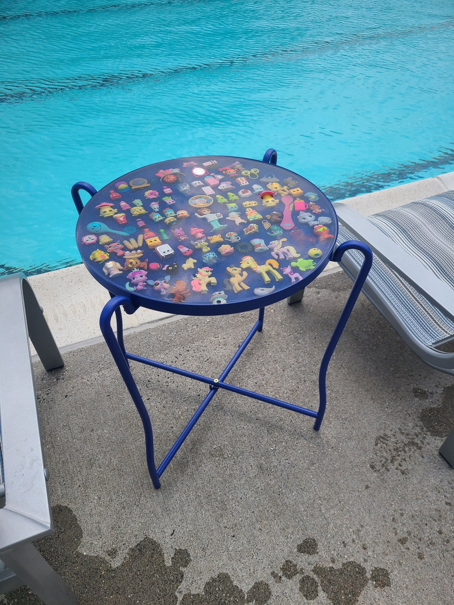 Keepsake Toy Table - Resin Side Table with Toys (20 5/8" x 17 1/2")