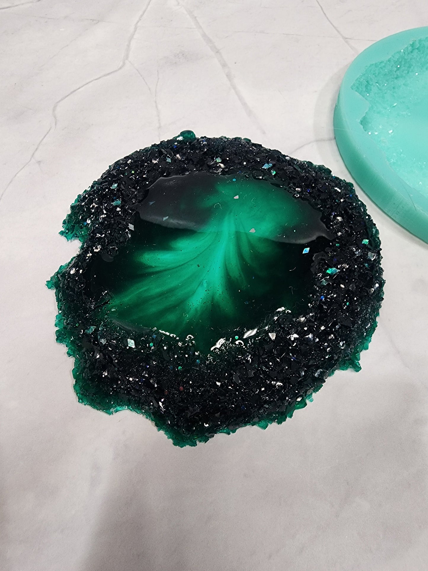 Crystal Edge Silicone Coaster Mold – Resin Art
