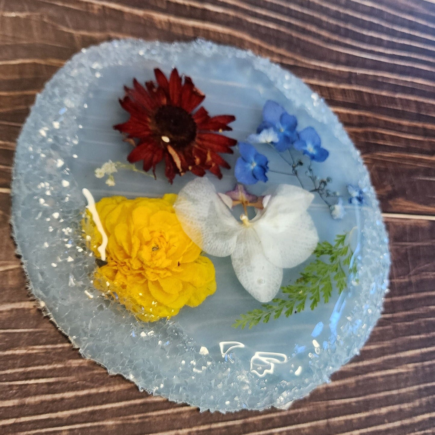 Crystal Flower Resin Tray – Handmade Jewelry & Dessert Display