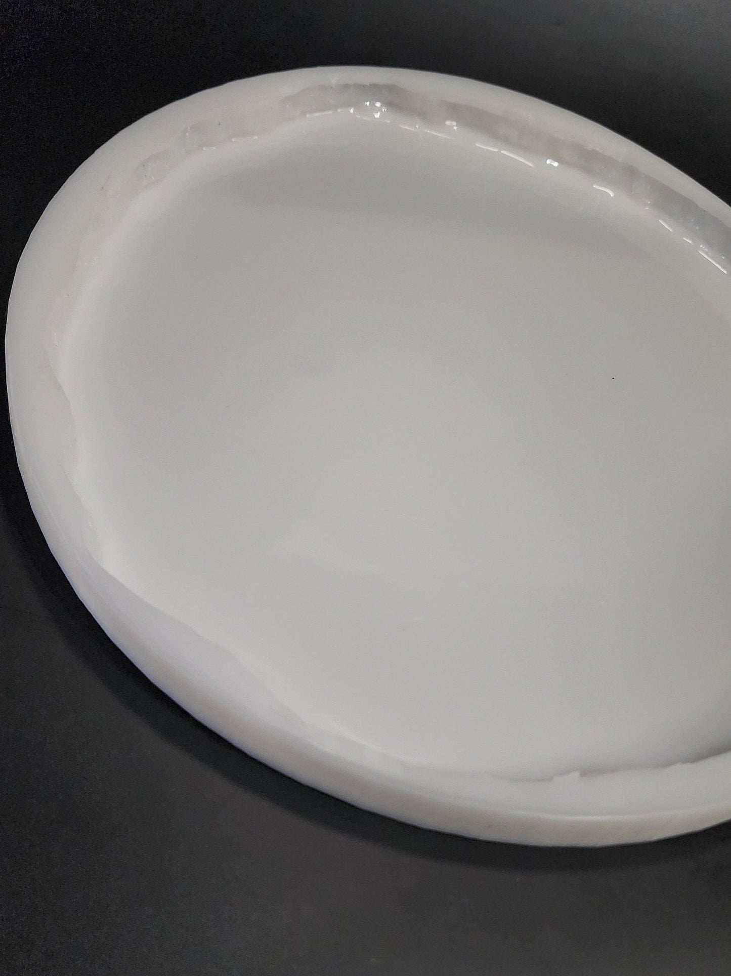 10" Shiny Geode Round Silicone Serving Tray Mold
