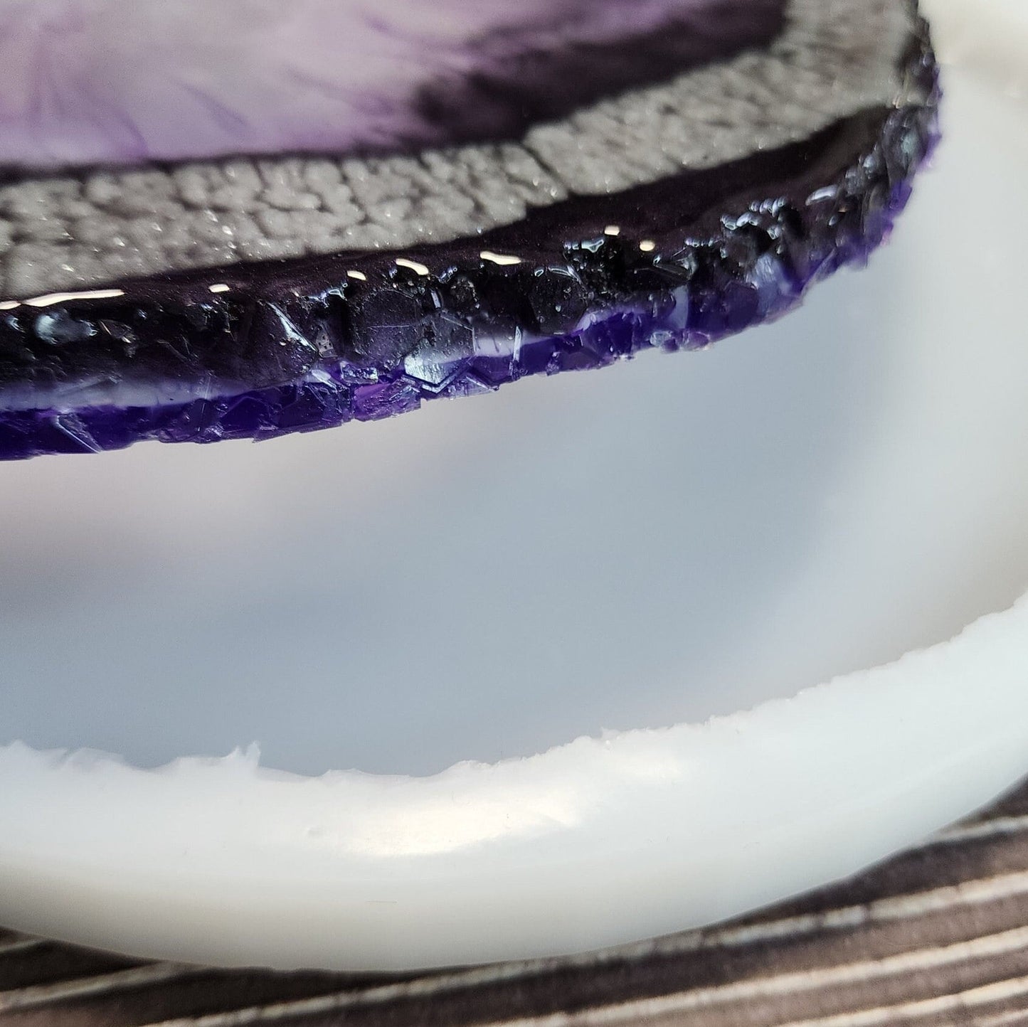 10" Geode Round Silicone Mold – Serving Tray with Crystal Edges