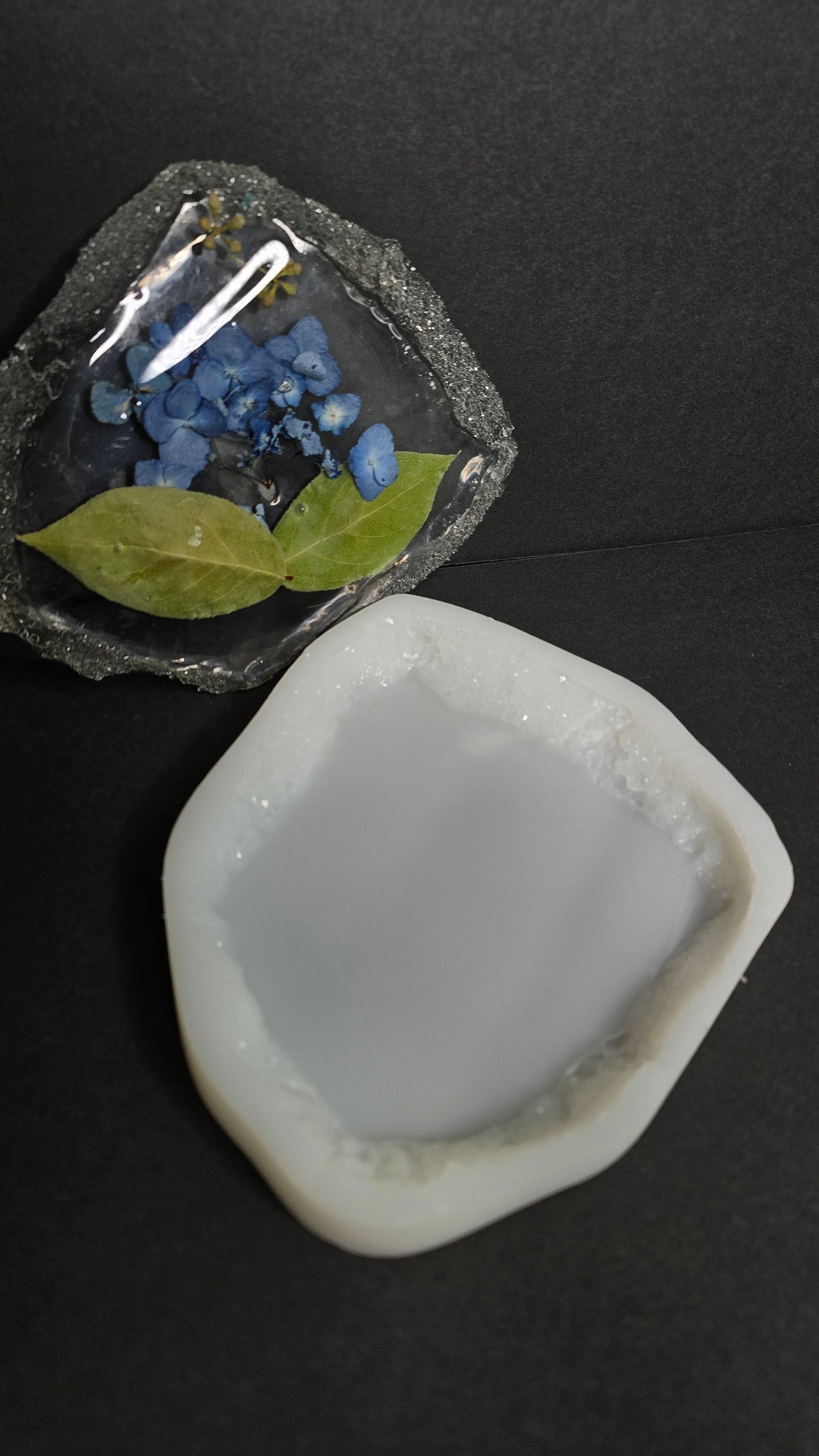 Crystal Edge Coaster Silicone Mold – Resin Art Tray