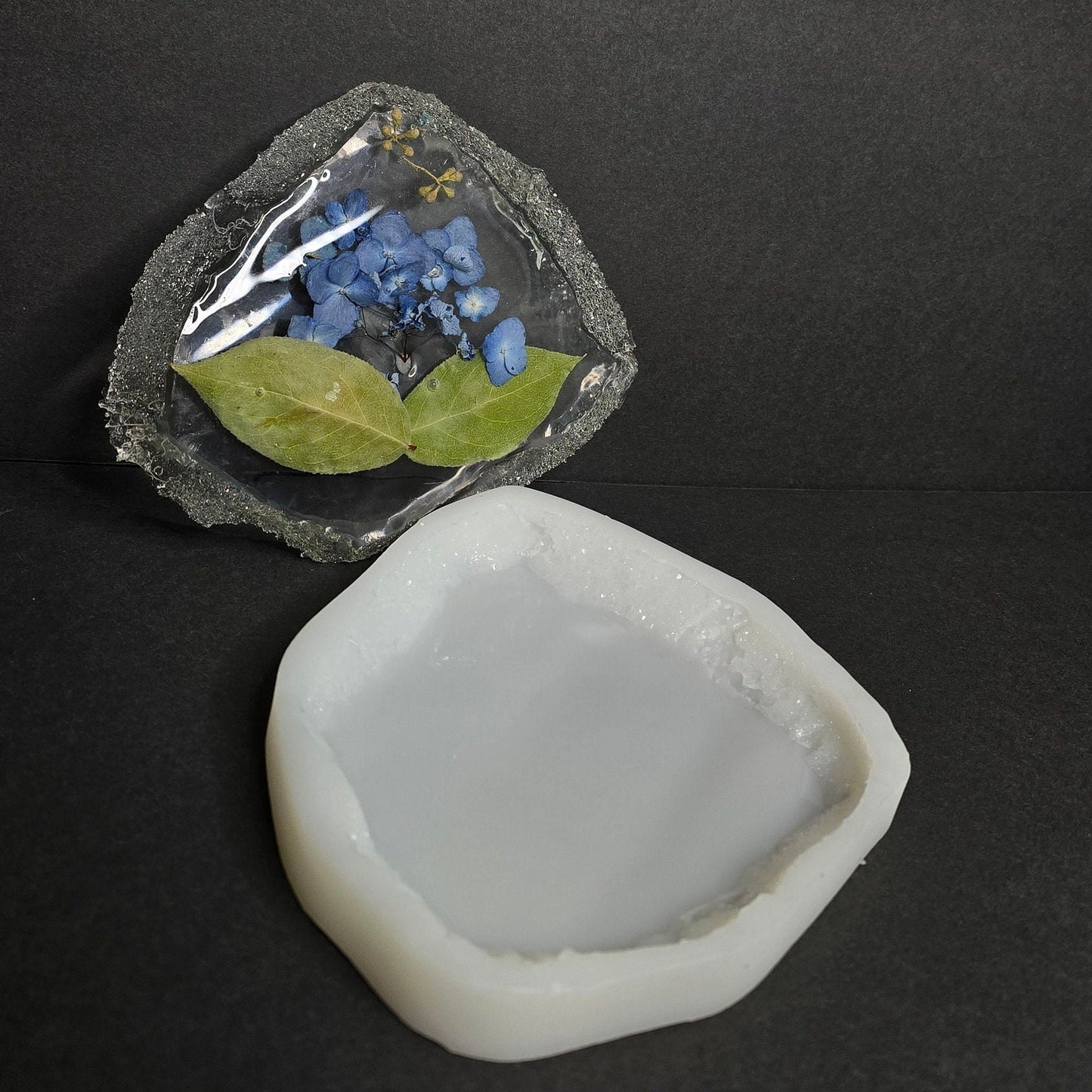 Crystal Edge Coaster Silicone Mold – Resin Art Tray