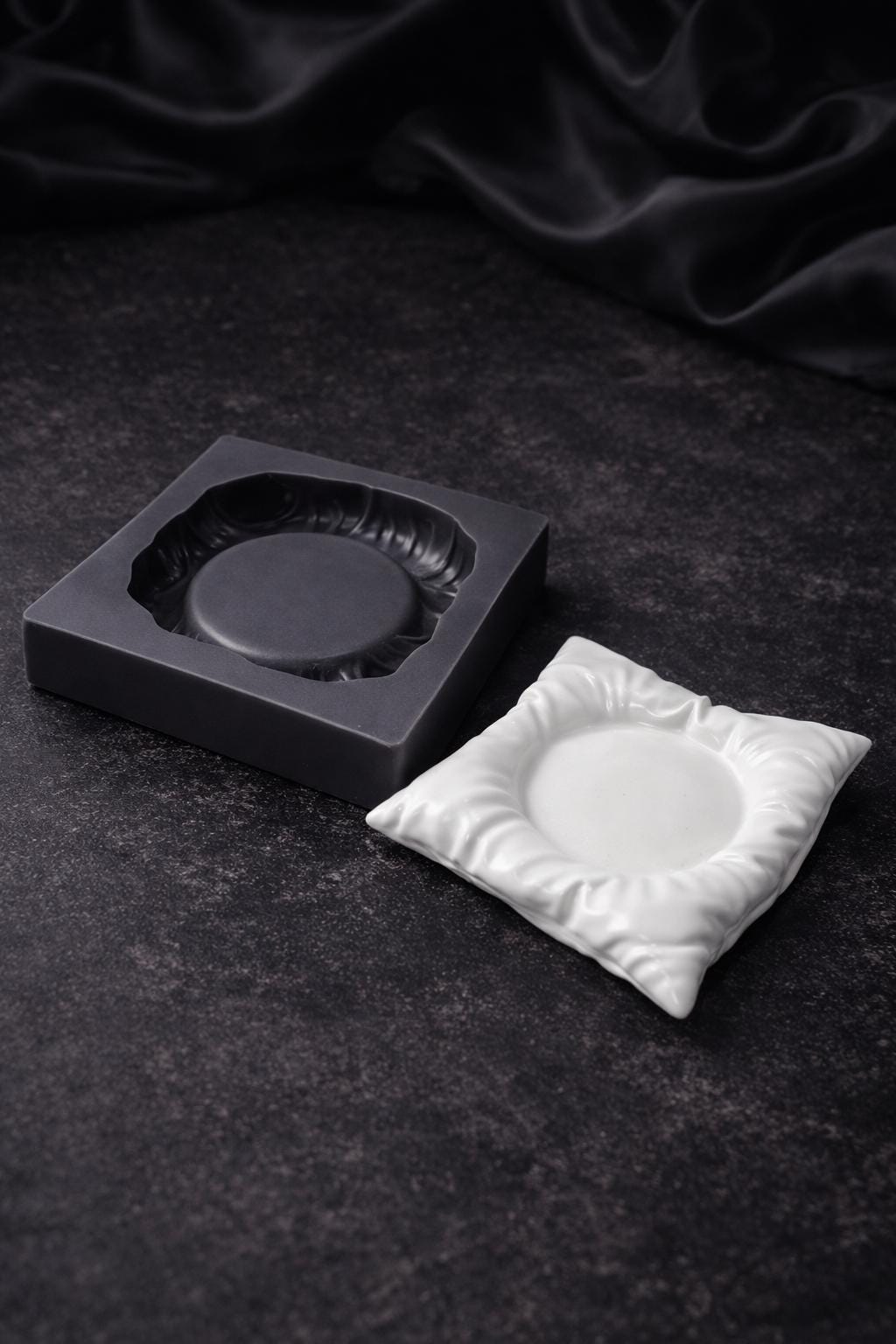 Pillow Dish Silicone Mold - Candle Holder - Coaster Mold
